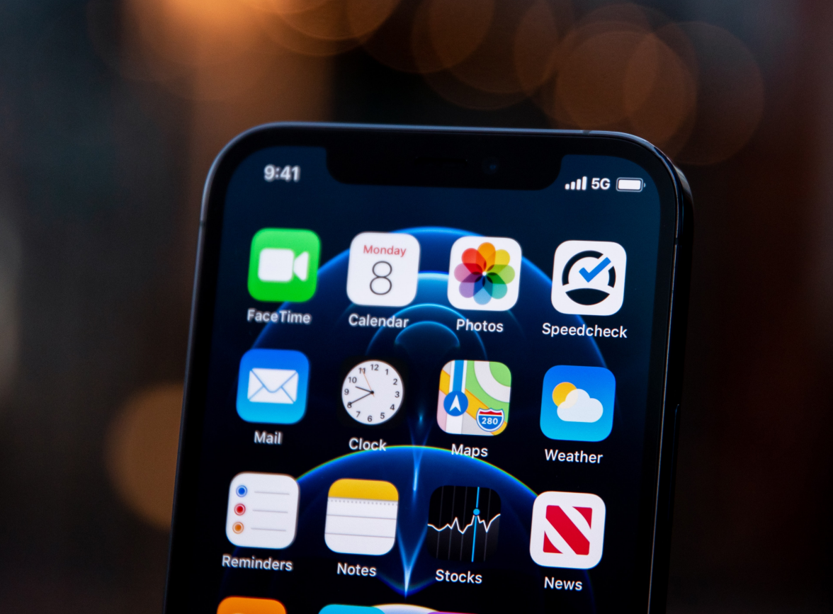 新乐苹果手机维修分享为什么 iPhone 12 在冬季会自动关机 